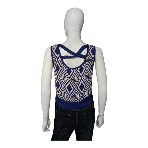 Francesca's Blue Rain Sleeveless Tie-Hem Front Top Blue S - Picture 3 of 9